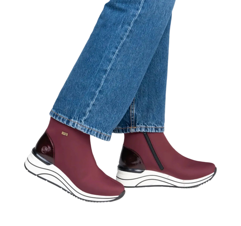 Remonte Water Resistant Bootie red