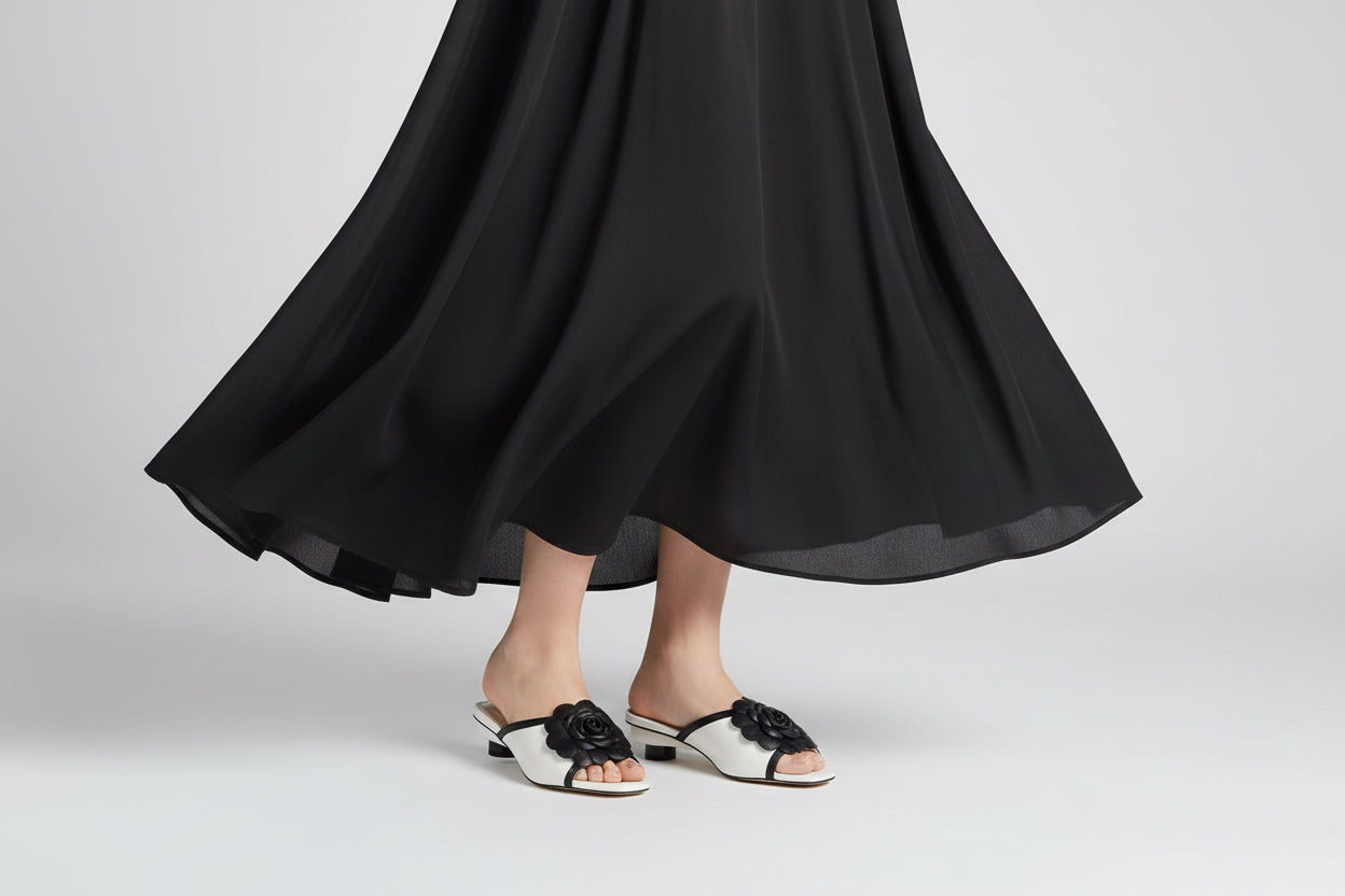 Django and Juliette Black / White kitten heel