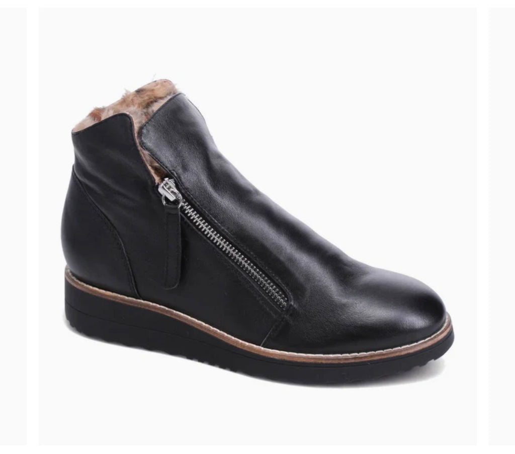 Django and Juliette Opal Leather Bootie Leopard