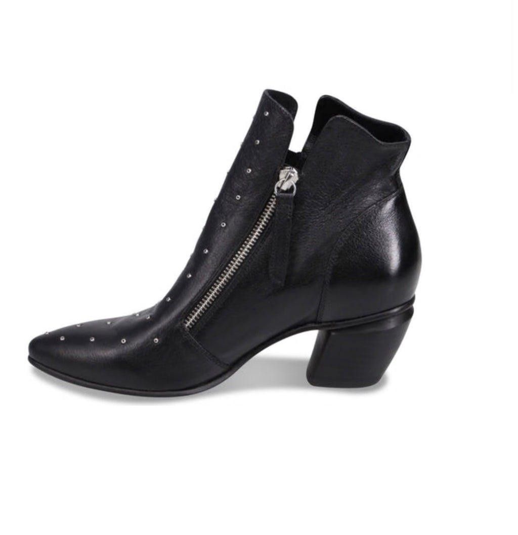 Django and Juliette Black Studded Leather Booty