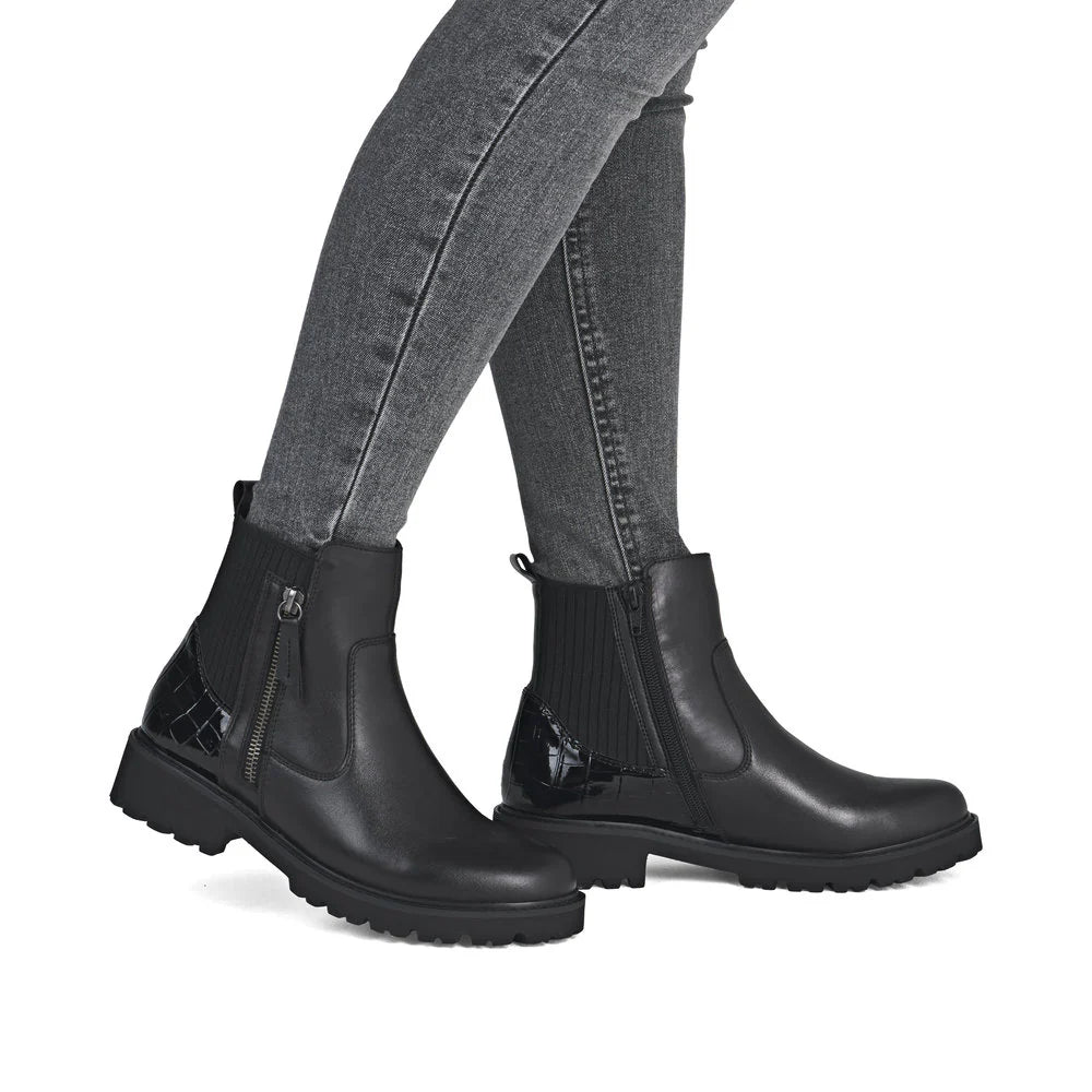 Remonte Women's Chelsea Zip Ankle Boot - Black