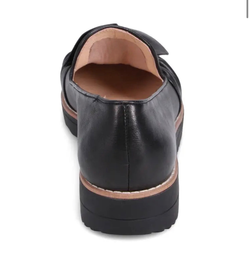 Django and Juliette Oclem Black Leather Loafers