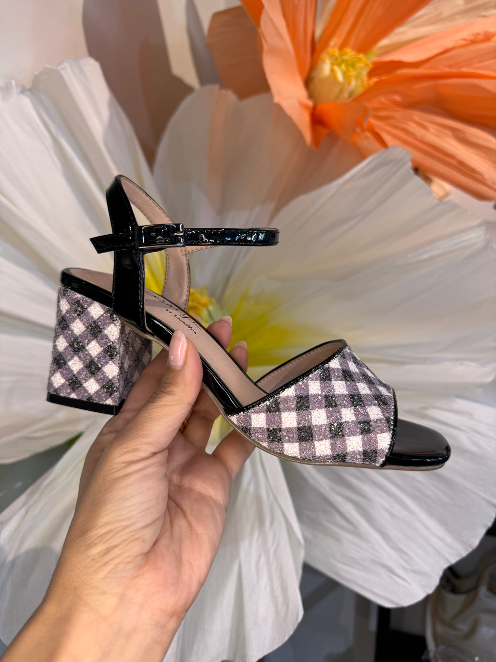Laura Vita Black White Block Heel Sandal