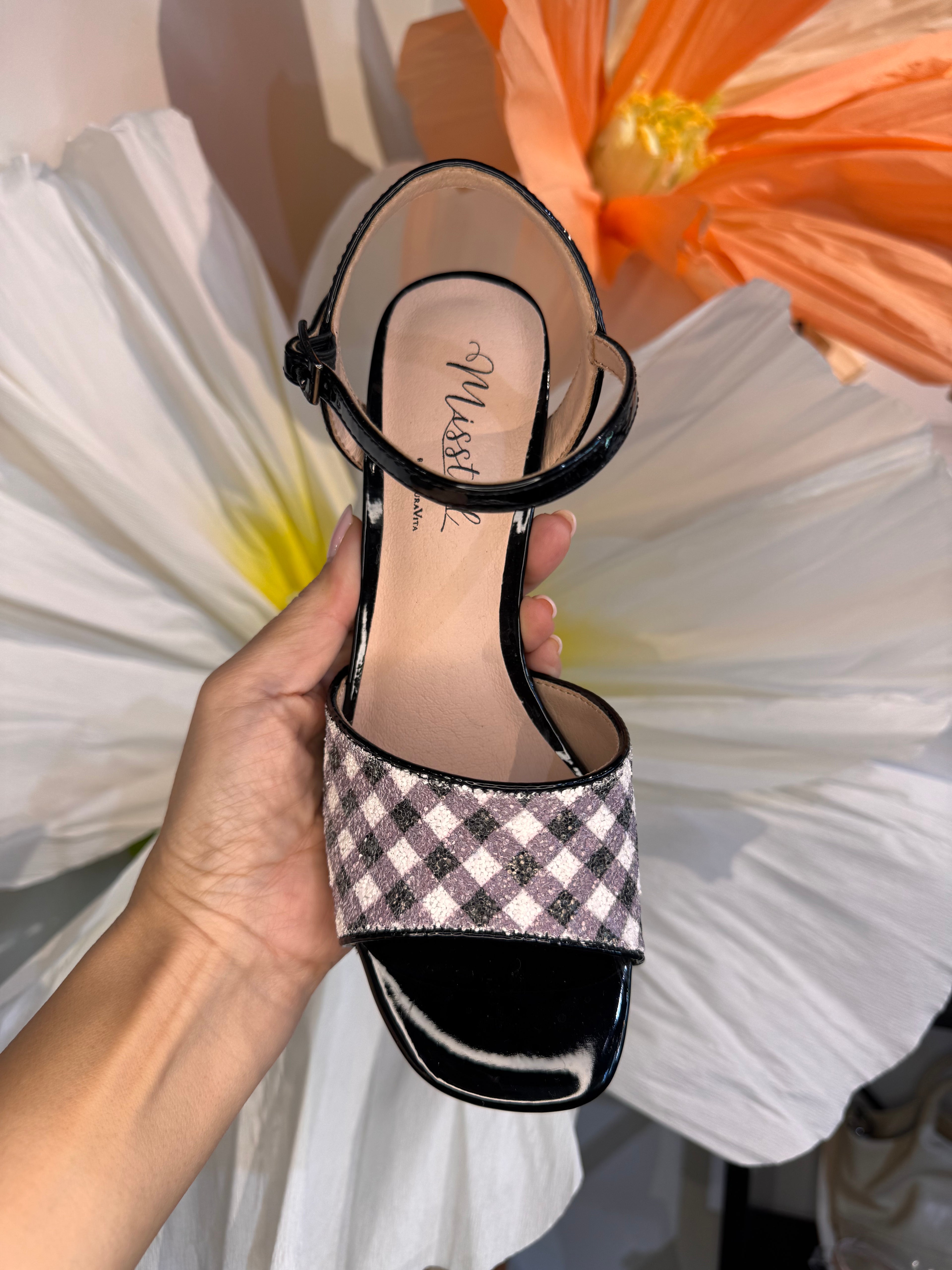 Laura Vita Black White Block Heel Sandal