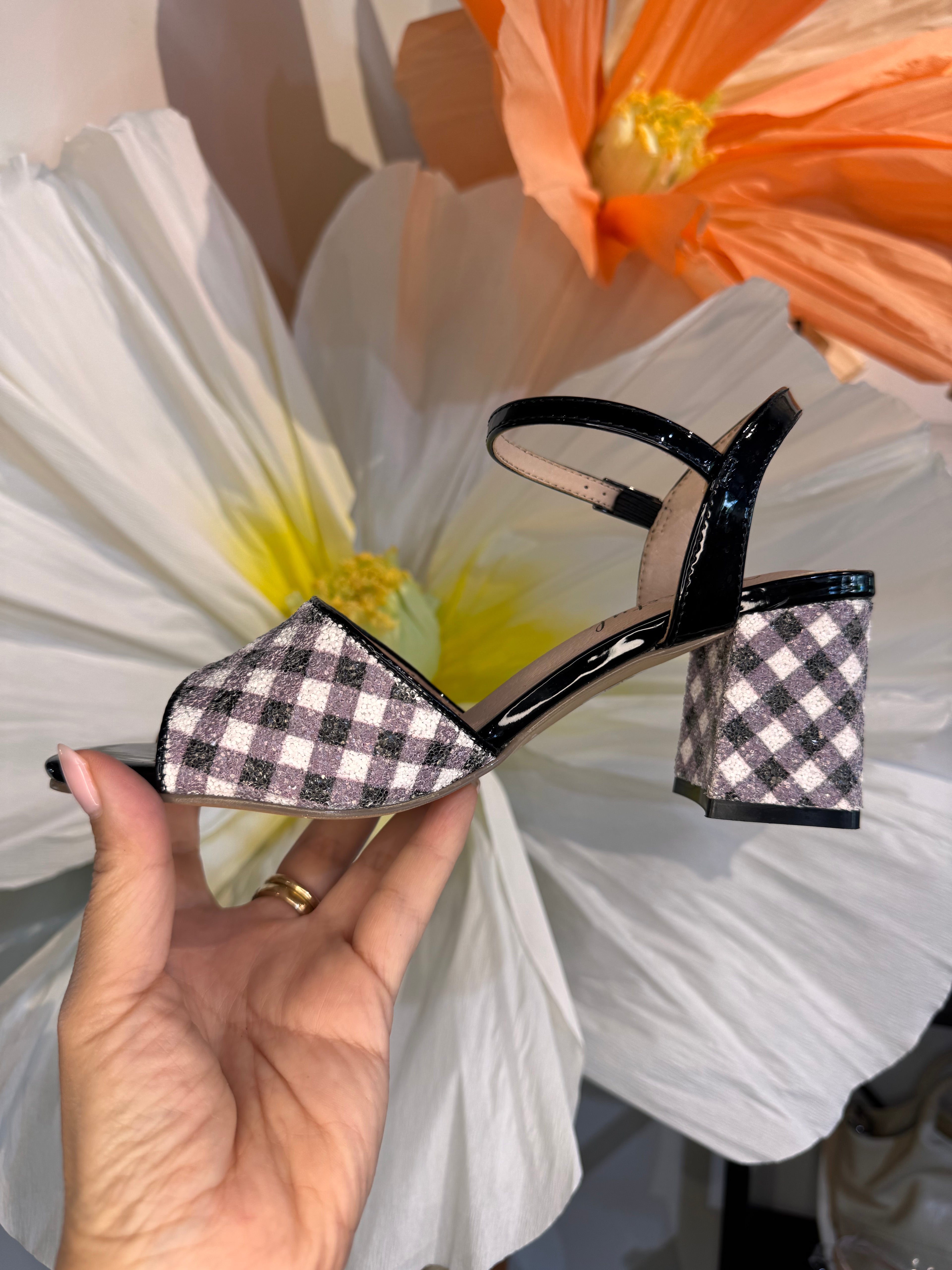 Laura Vita Black White Block Heel Sandal