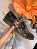 Django & Juliette Kotty Slip on - Floral Metallic Pattern