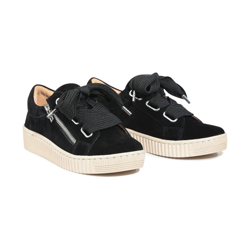 EOS Jovi Classic Sneaker - Black Leather
