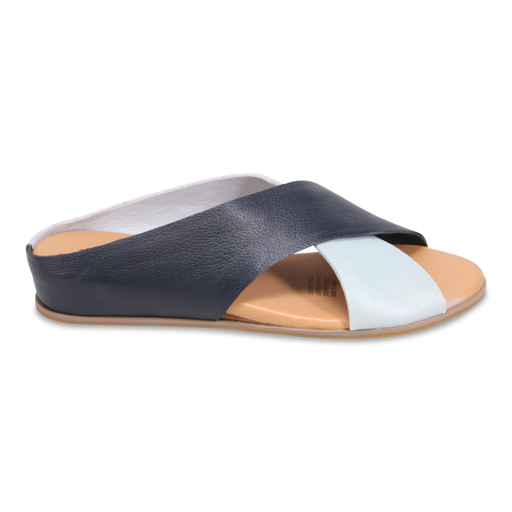 Django & Juliette Harli Slide Sandal - Pale Blue Navy